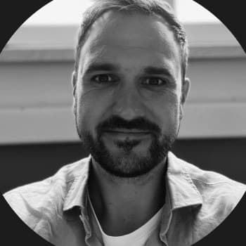 Domen Strenčan headshot